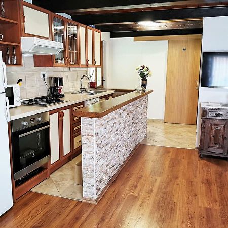 Kuca Za Odmor Pri Brozu Apartment Kumrovec Bagian luar foto