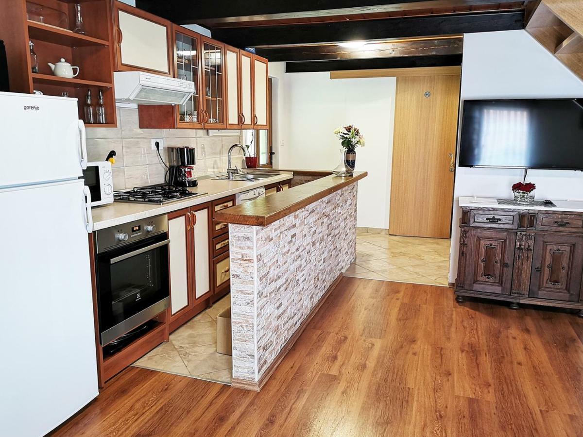 Kuca Za Odmor Pri Brozu Apartment Kumrovec Bagian luar foto